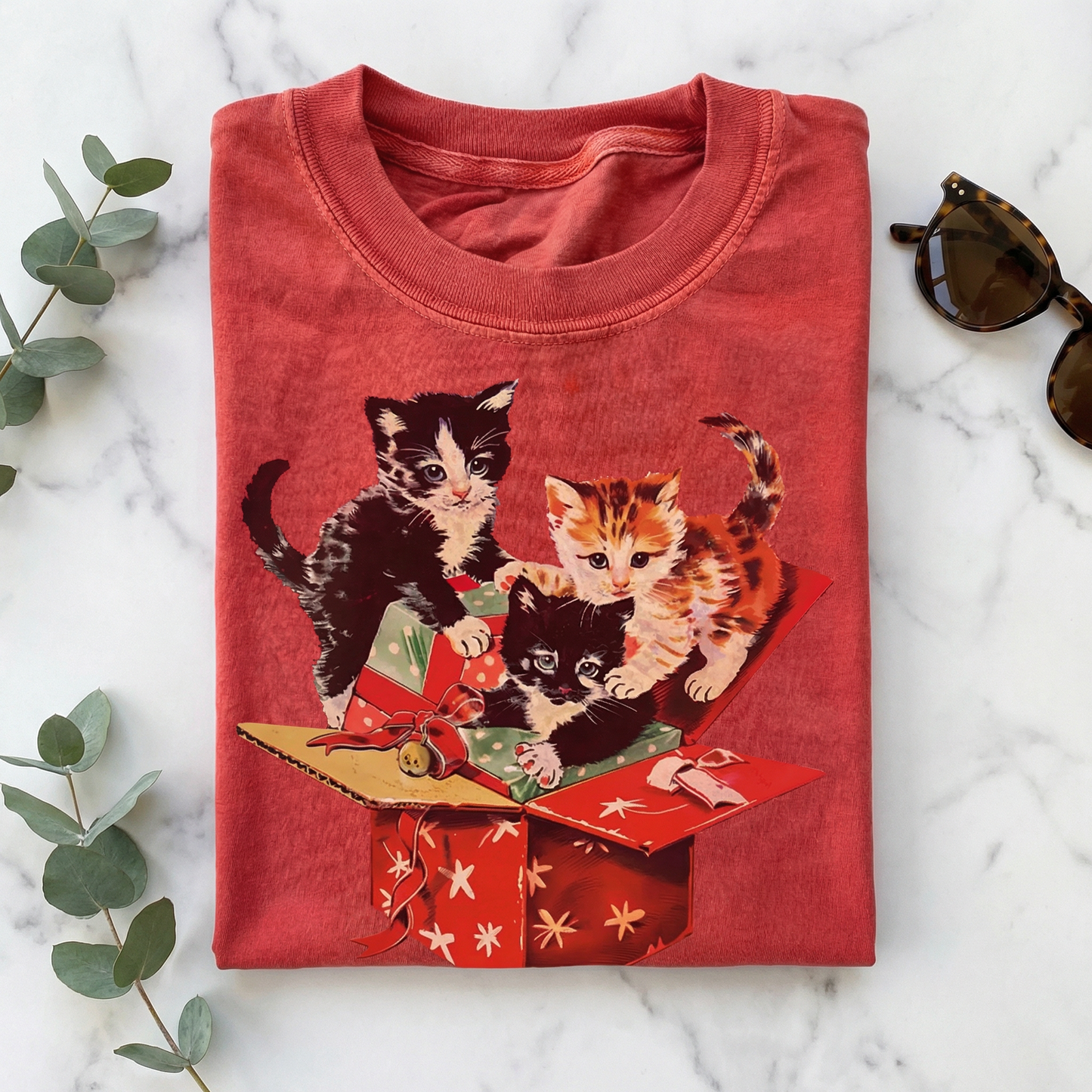 Holiday Cat Christmas T-shirt